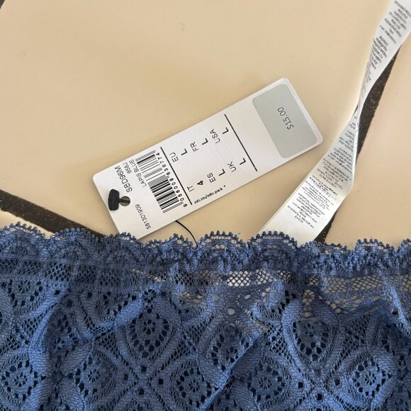 NWT intimissimi cheeky size large with lace in lapis color (not sold anymore) - Picture 3 of 3